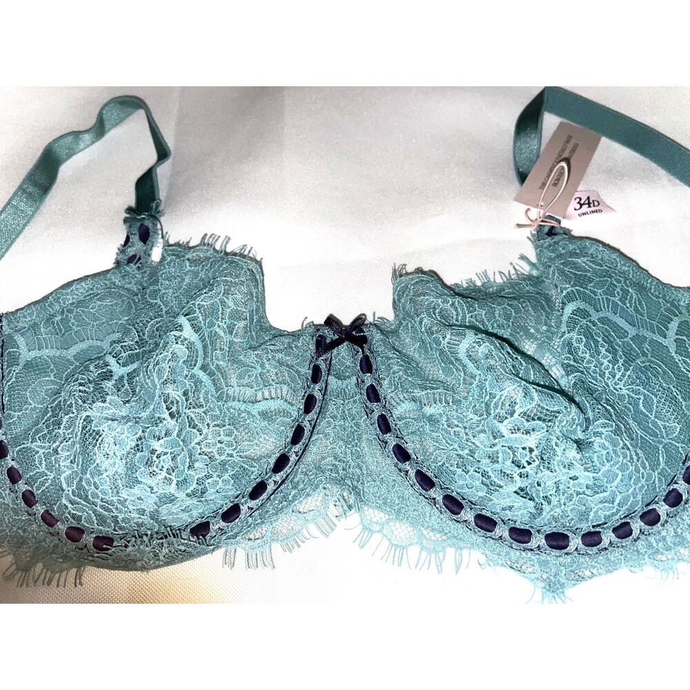 VICTORIA SECRET DREAM ANGELS PUSH UP WITHOUT PADDING LACE BRA 34D 32DDD NWT